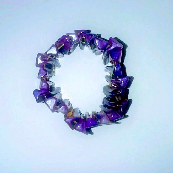 Purple Mother of Pearl Style Bracelet - Picture 2 of 3